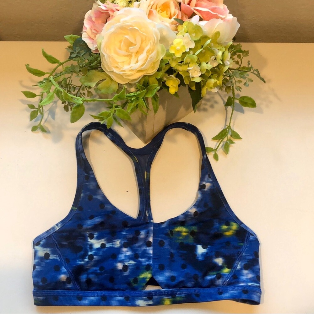 Lululemon Royal Blue Sports Bra - Size 6 (fit 2/4)